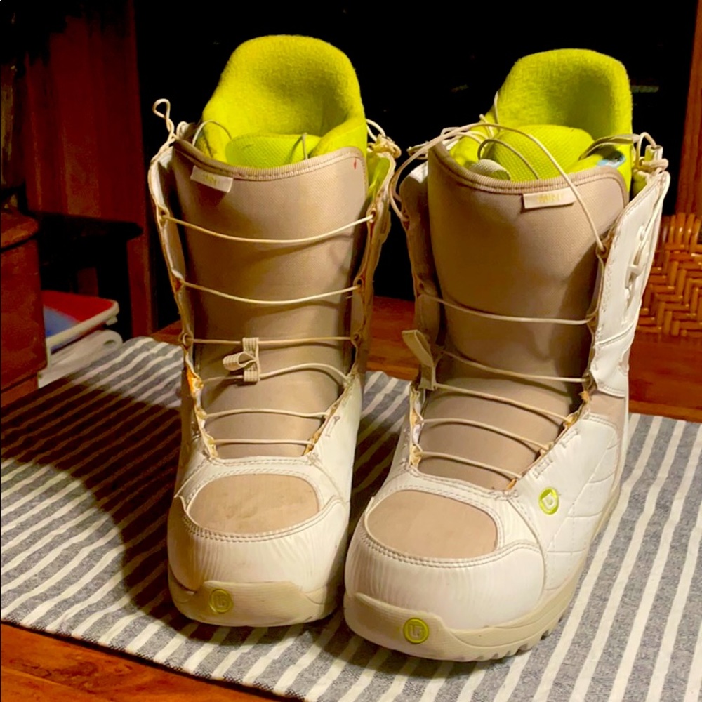 Burton Imprint snow boarding boots- size 9